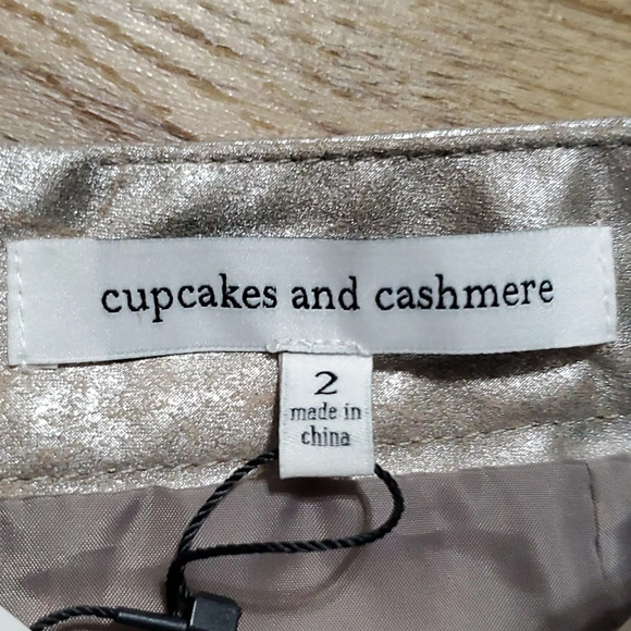 Cupcakes & cashmere silver toffee faux suede keller mini skirt NWT - Picture 5 of 8